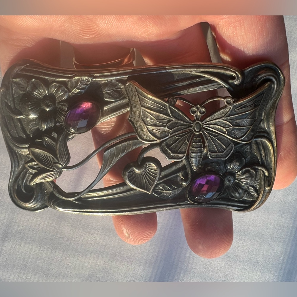 Ornate Vintage Silver Floral Belt Buckle with Purple Accents
